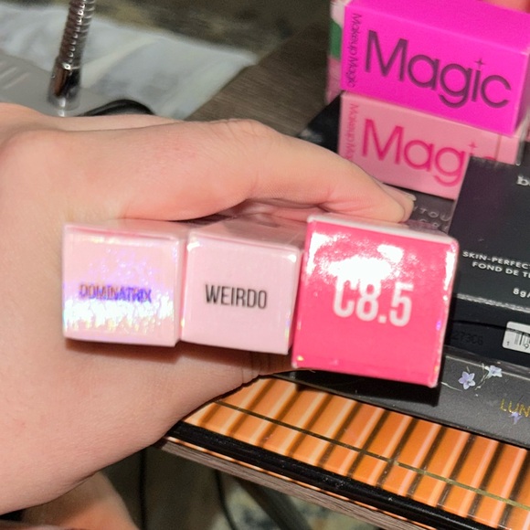 NEW-Large Makeup Bundle-18 items (Jeffree Star, Too Faced, Bare Minerals, etc.) - Picture 4 of 11